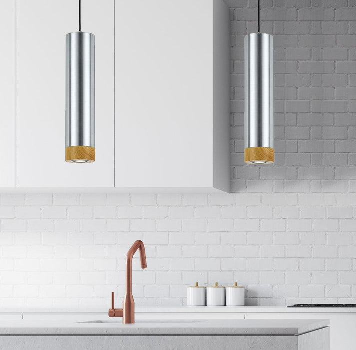 CYNTHIA TABLE LAMP