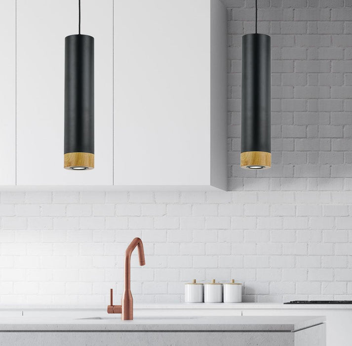CYNTHIA TABLE LAMP